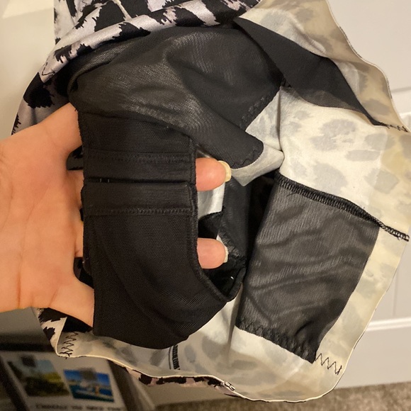 💥 SIZE XS VICTORIA’S SECRET PUSH UP SHAPING SLIP W PANTY💥 - Picture 8 of 9